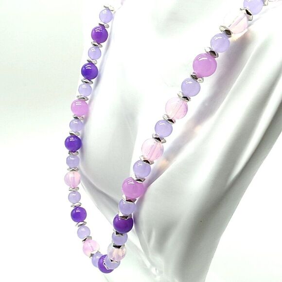 Amethyst Ombre Beads with Silver-Tone Spacers 14" Drop Necklace NWOT - Picture 4 of 9